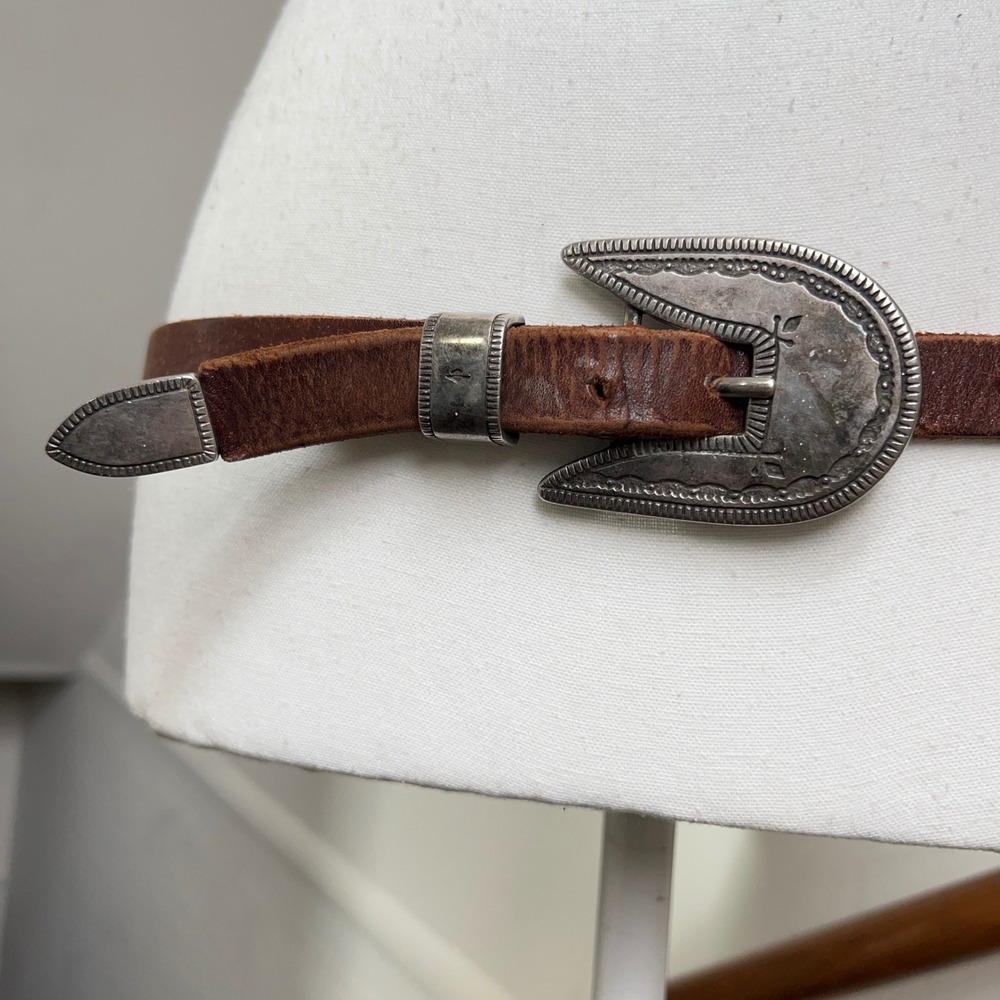 Vintage Banana Republic Safari Brown Leather Belt Western Buckle Size 28 - Picture 13 of 13